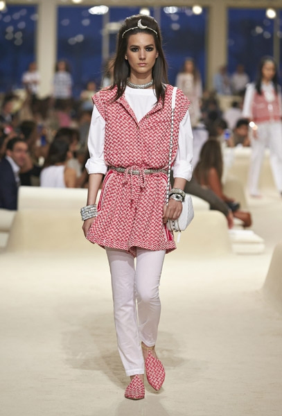 Chanel-Cruise-Resort-2015-Collection-05_600px