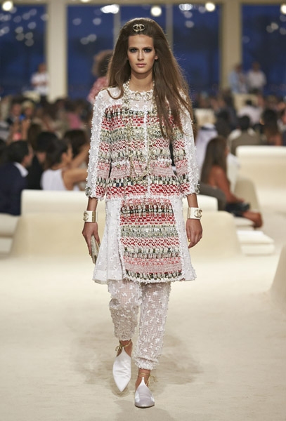 Chanel-Cruise-Resort-2015-Collection-08_600px
