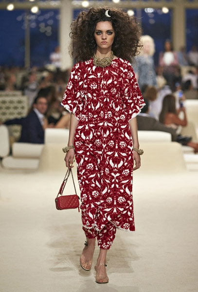 Chanel-Cruise-Resort-2015-Collection-10_600px